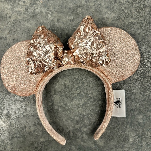 Sparkling Rose Gold Sequin Mouse Ears - Picture 1 of 6